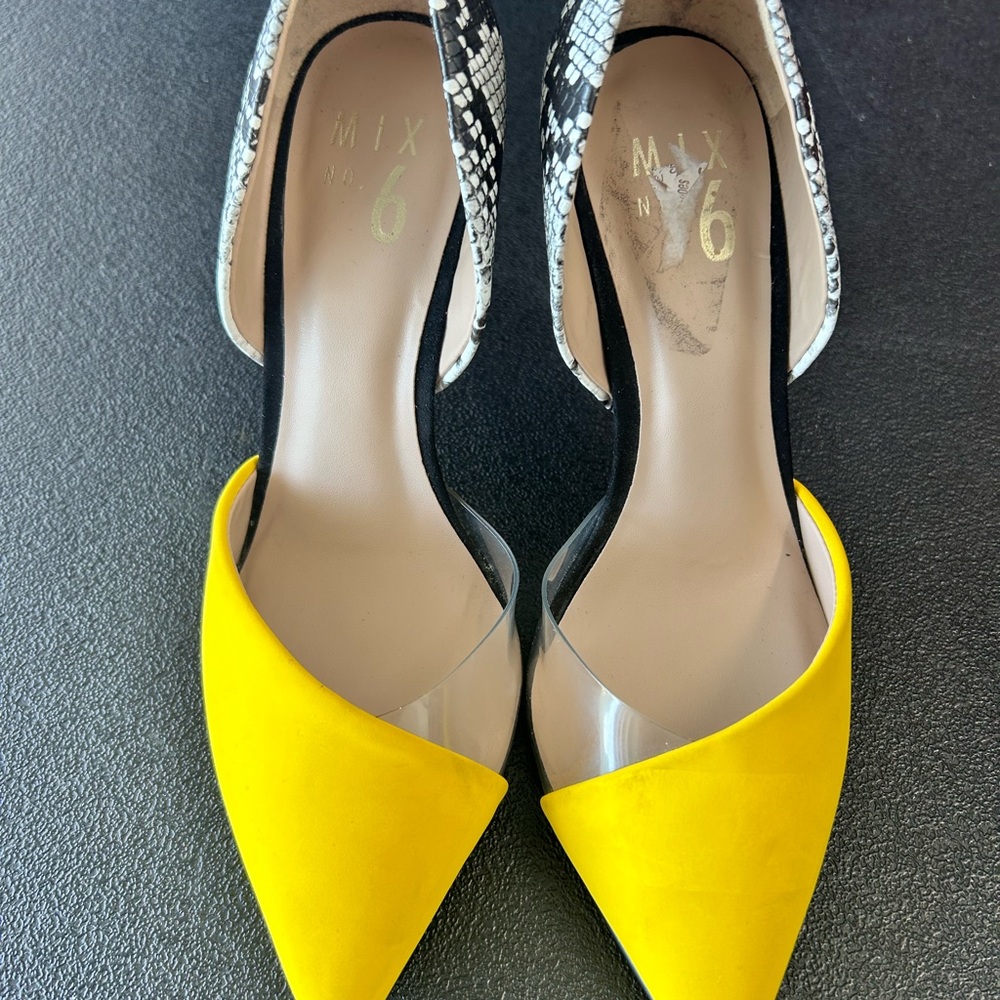 Like New Mix Pumps Size 6